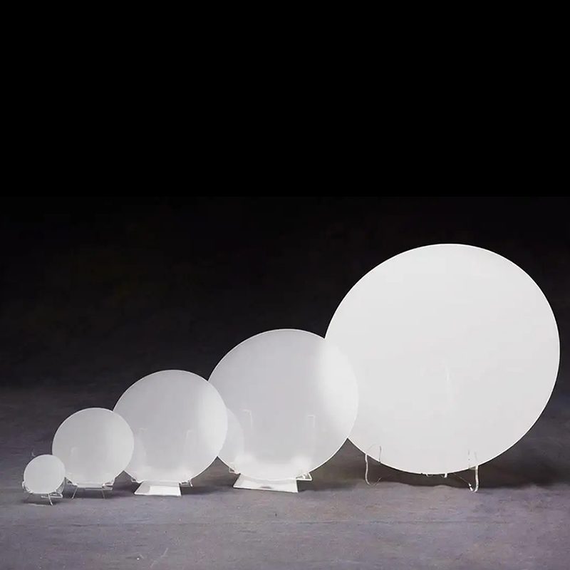 Sapphire wafers and lens components photographed by the factory
